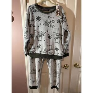 Star Wars Mandalorian Fleece Pajama Set Large Olive Green Baby Yoda New